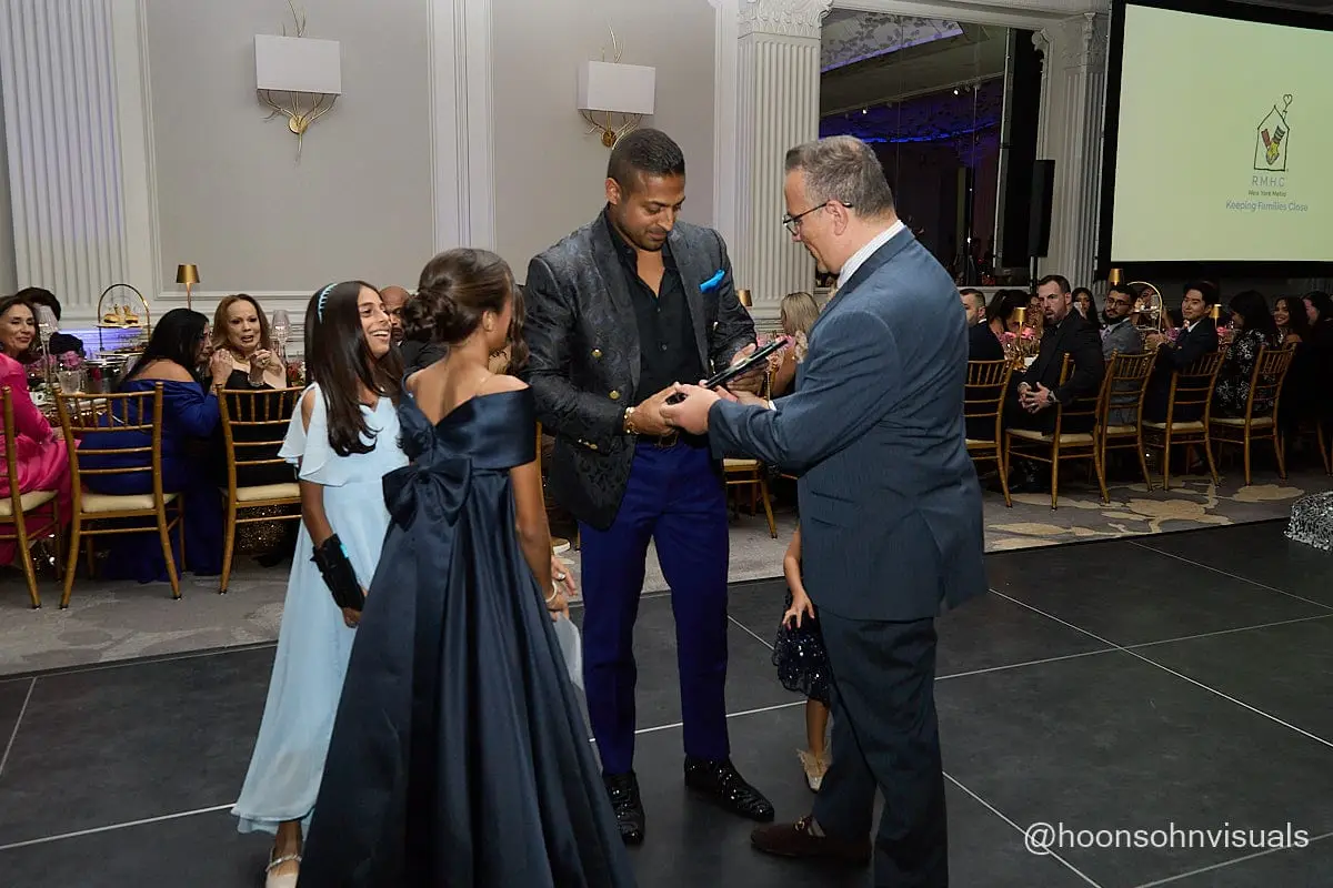 Attorney Sameer Chopra Of Chopra &Amp; Nocerino Honored At Ronald Mcdonald House Gala 3 2025gala 7