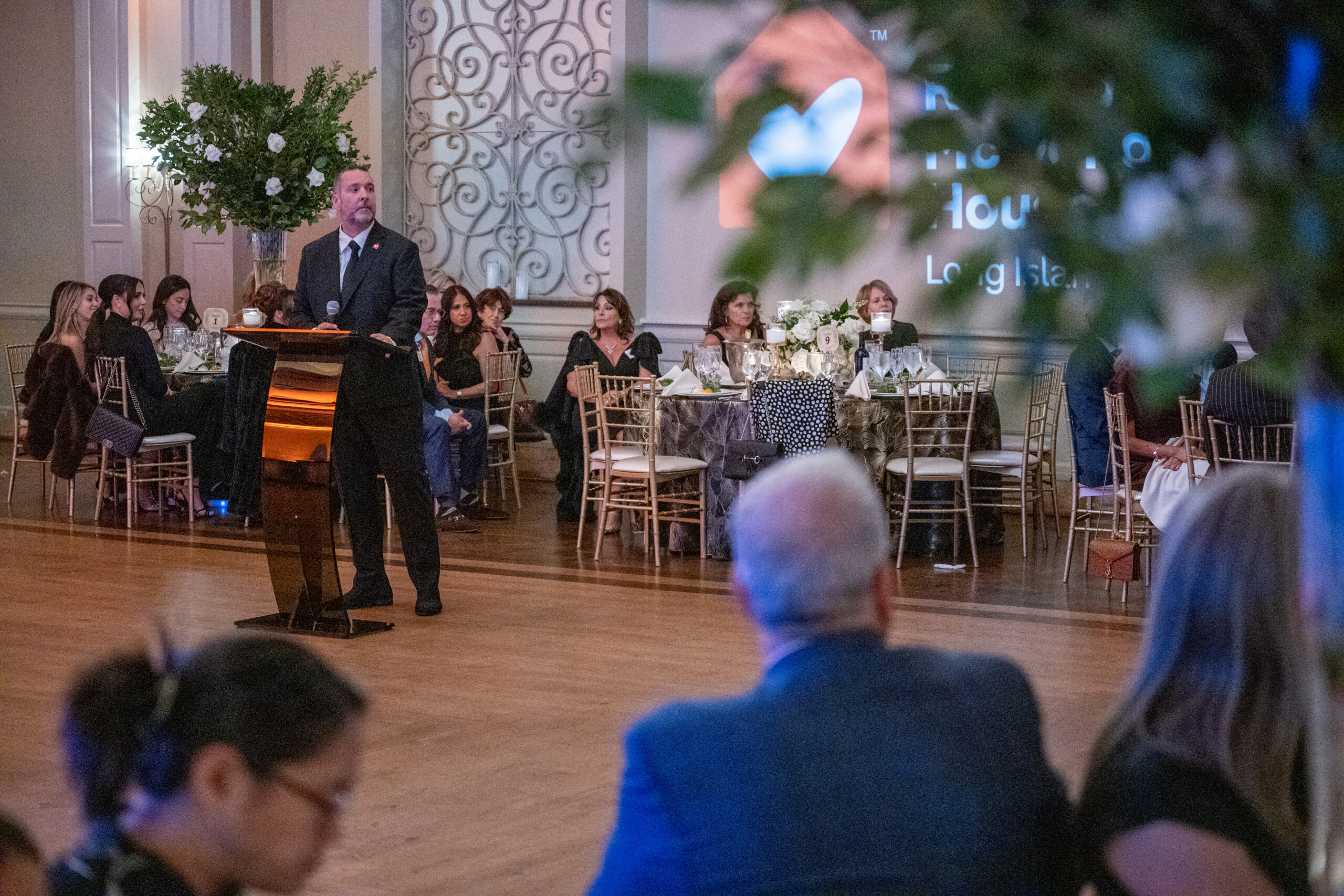 Ronald Mcdonald House Long Island Raises $450,000 At 40Th Anniversary Gala 2 40th gala 233 scaled
