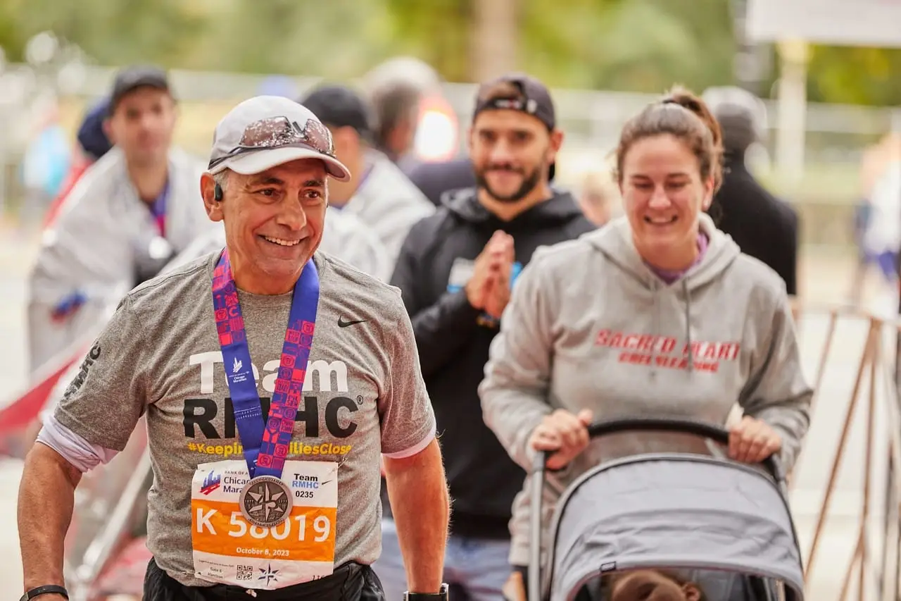 Mike Fallarino at the Chicago marathon